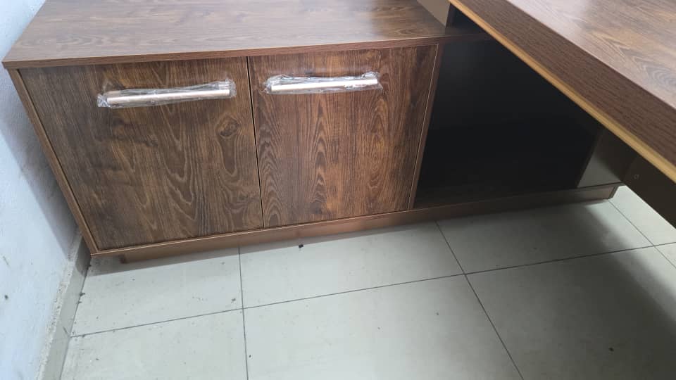 Bureau Bureau